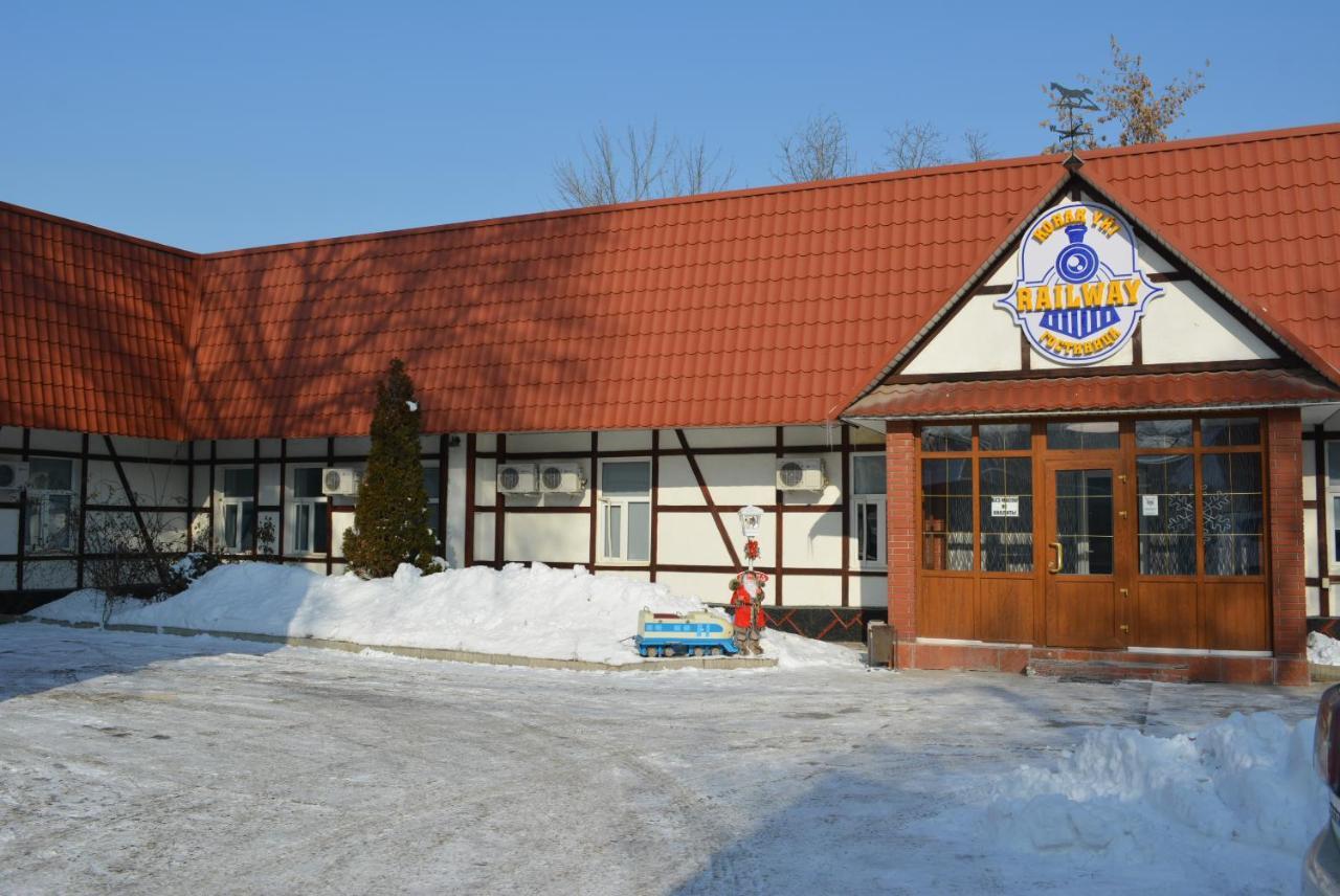 Railway Hotel Alma-Ata Buitenkant foto
